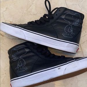 VANS HI-tops, limited edition PEANUTS